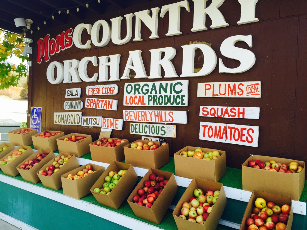 Mom's Country Orchards