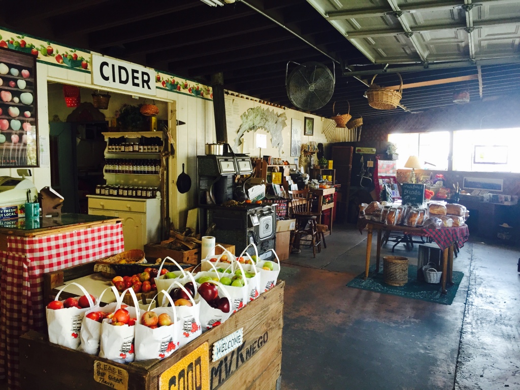 Mom's Country Orchards